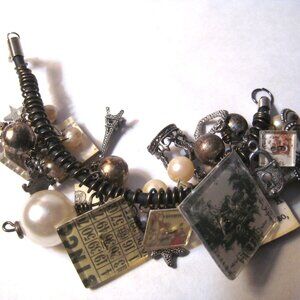 ARTISAN CHUNKY FUNKY CHARM & BEAD BRACELET w/LOBSTER CLASP